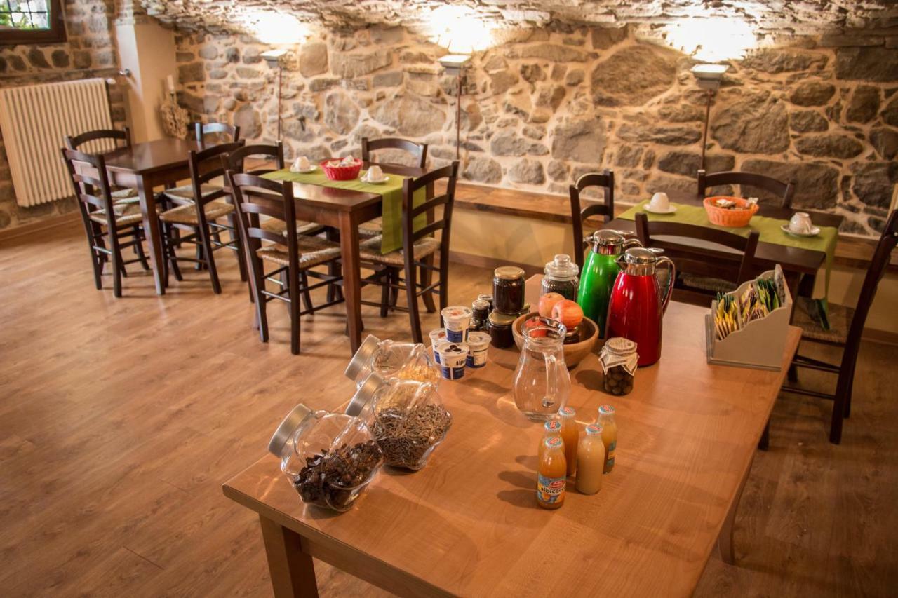 Il Casolare Bioenergetico Bed & Breakfast Albareto  Exterior photo