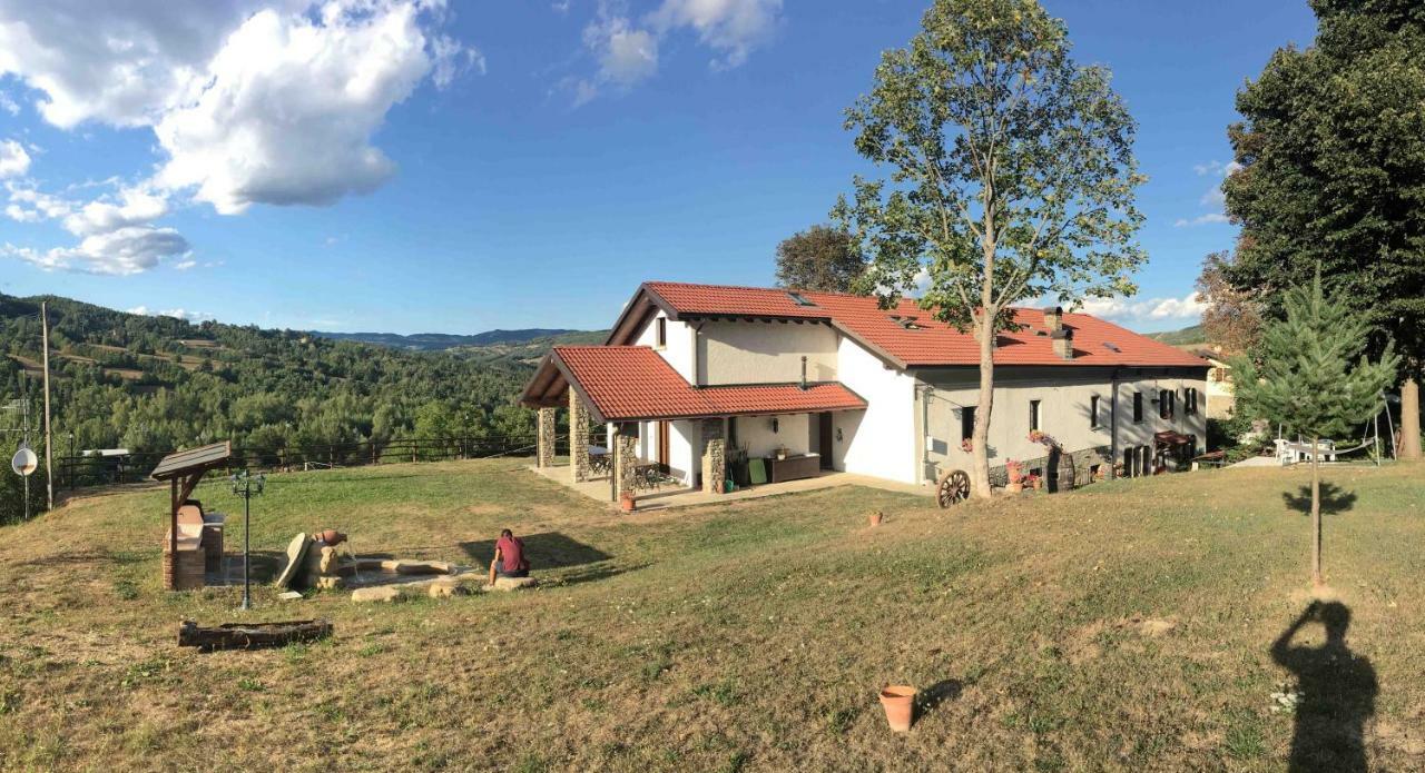 Il Casolare Bioenergetico Bed & Breakfast Albareto  Exterior photo